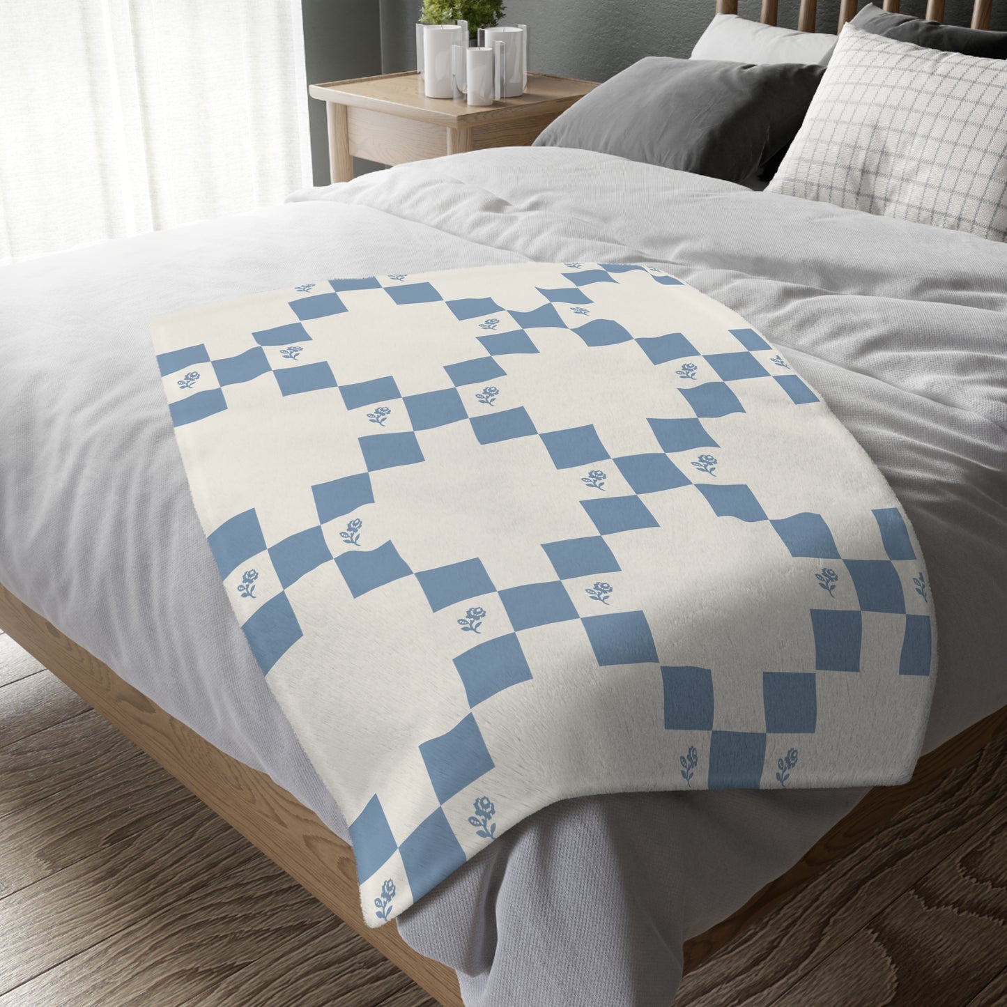 Garden Irish Chain Luxury Velveteen Blanket